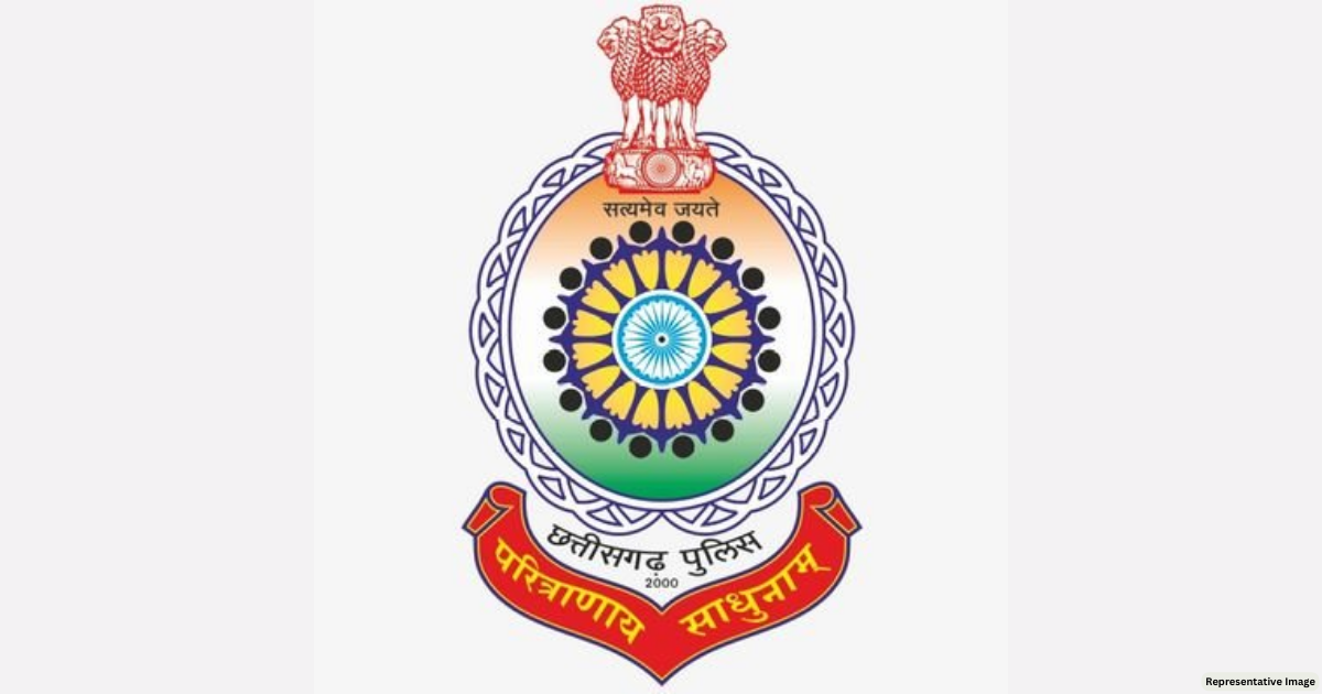 Around 5 Naxals injured in encounter with Chhattisgarh police in Sukma
